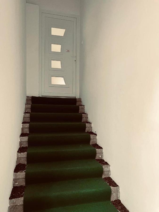 Best Price Guesthouse Szeged Buitenkant foto