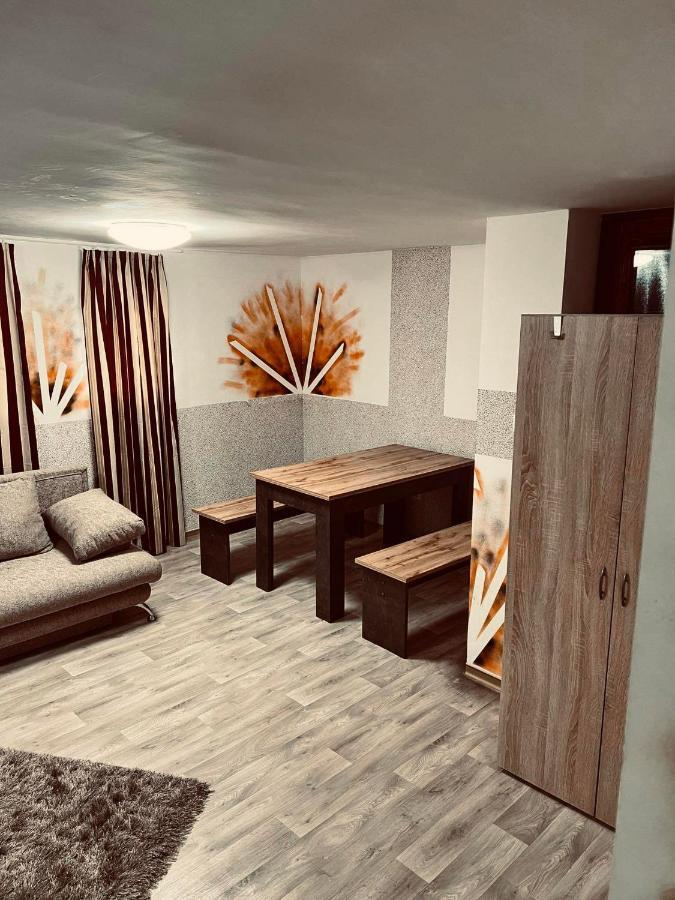 Best Price Guesthouse Szeged Buitenkant foto